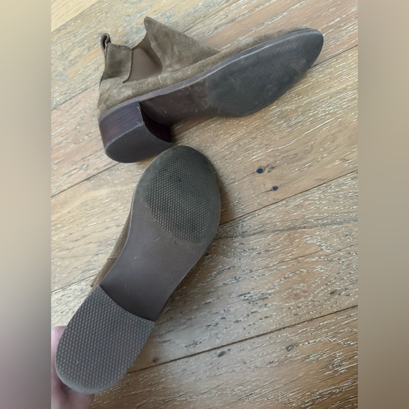 Steve Madden Brown Suede Dover Ankle Boot - Picture 7 of 7